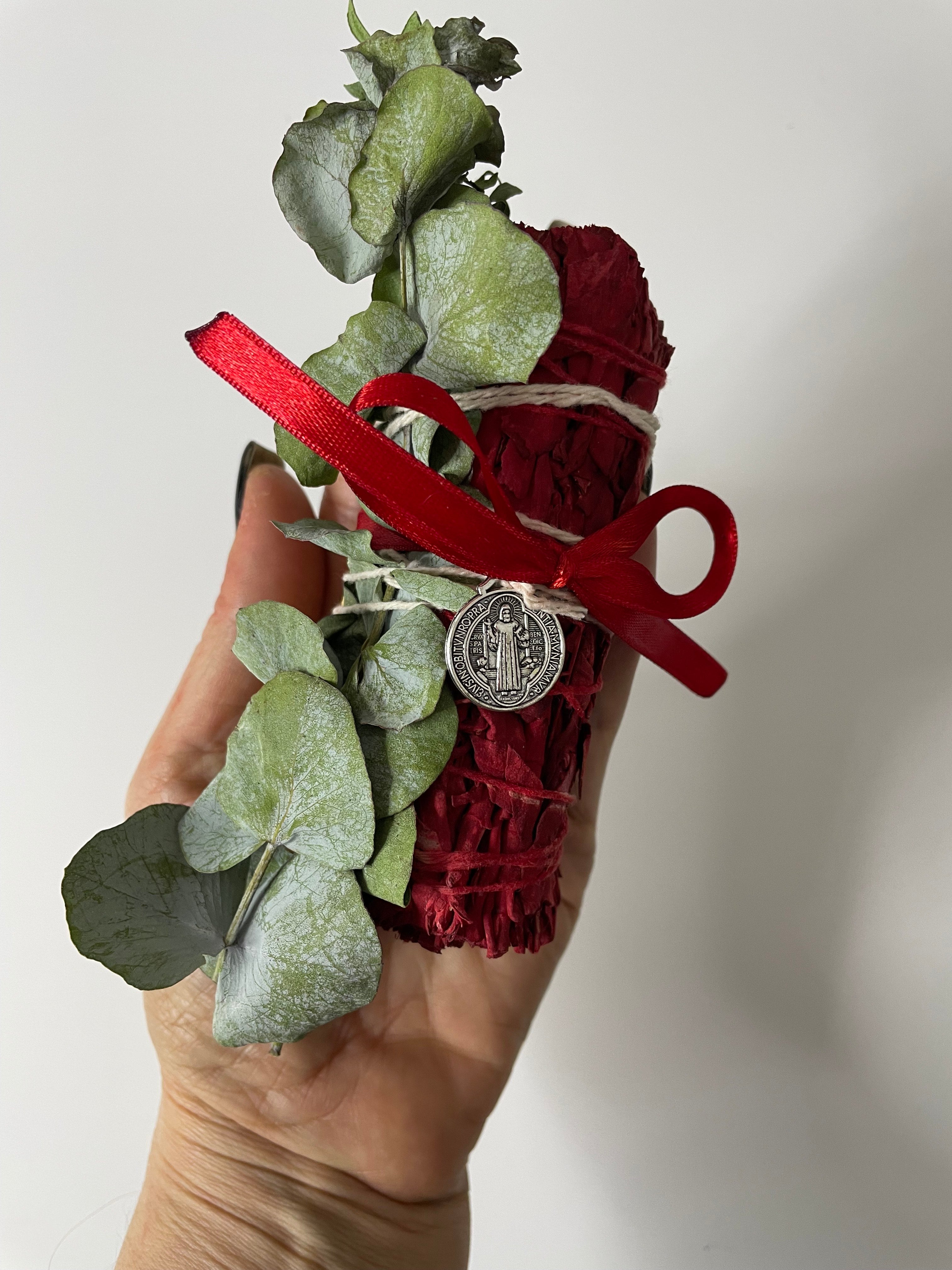 Atado Protección De Dragón -Medalla de San Benito - Palo Santo, Ruda, Eucalipto